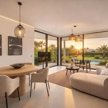 El Higueron Valley Garden Av 8 2-bed Private Pool Apartment