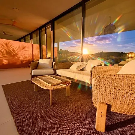 Higueron Valley Garden With Private Pool & Garden 公寓 丰希罗拉